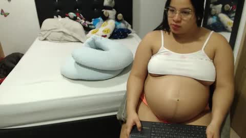 Instagram Kylie switch  followme  buy lovense here online show from October 11, 2025, 12:21 am
