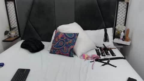 Melissa online show from January 25, 2025, 3:09 pm