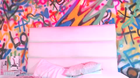 Melissa online show from February 4, 2025, 1:59 pm