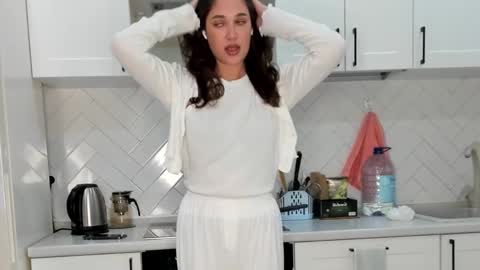 Snapshot of kylieblond chatting on November 19, 2025, 9:37 pm Din online show from November 19, 2025, 9:37 pm