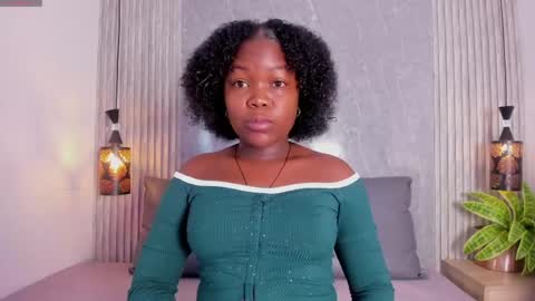 Snapshot of kyliee_vega chatting on June 3, 2026, 12:52 pm kyliee_vega online show from June 3, 2026, 12:52 pm