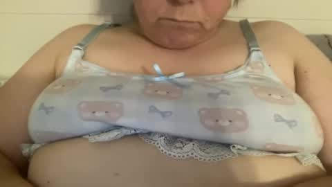 KYLO online show from December 22, 2024, 1:45 am