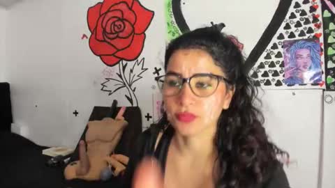 call me kim  online show from December 2, 2025, 1:00 am