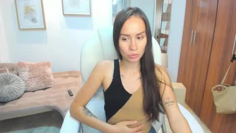 Kymberly online show from January 2, 2025, 11:20 am