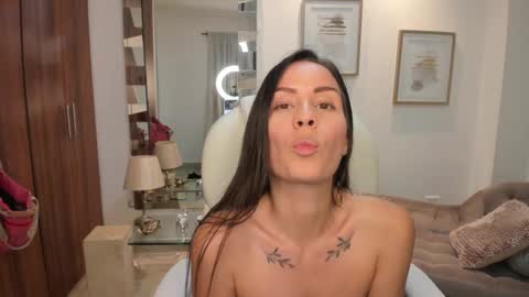 Kymberly online show from January 5, 2025, 2:52 pm