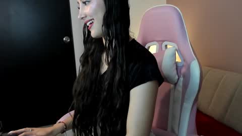 Kym Giraldo online show from December 16, 2024, 7:26 am