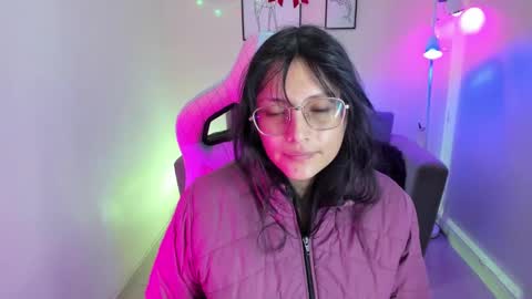 Snapshot of kyomi_chang chatting on December 9, 2024, 12:51 pm Kyomi online show from December 9, 2024, 12:51 pm