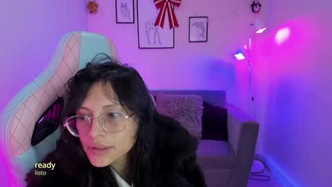 Snapshot of kyomi_chang chatting on January 7, 2025, 12:31 pm Kyomi online show from January 7, 2025, 12:31 pm