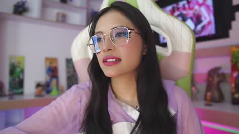 Snapshot of kyomi_chang chatting on January 14, 2025, 5:34 pm Kyomi online show from January 14, 2025, 5:34 pm