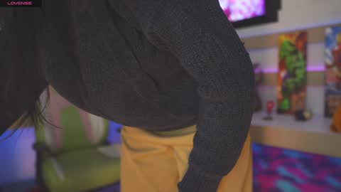 Snapshot of kyomi_chang chatting on January 20, 2025, 8:29 pm Kyomi online show from January 20, 2025, 8:29 pm