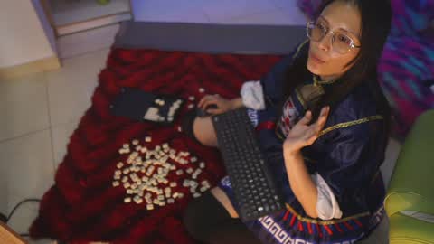 Snapshot of kyomi_chang chatting on January 24, 2025, 3:13 pm Kyomi online show from January 24, 2025, 3:13 pm