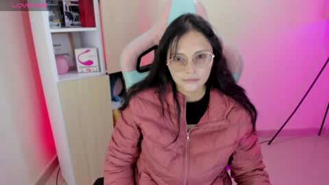 Snapshot of kyomi_chang chatting on February 6, 2025, 12:37 pm Kyomi online show from February 6, 2025, 12:37 pm