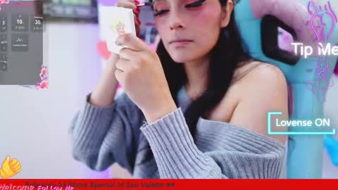 Snapshot of kyomi_chang chatting on February 13, 2025, 1:37 pm Kyomi online show from February 13, 2025, 1:37 pm