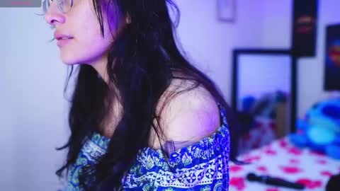 Snapshot of kyomi_chang chatting on February 18, 2025, 12:17 pm Kyomi online show from February 18, 2025, 12:17 pm