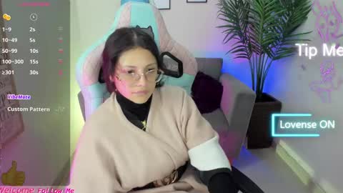 Snapshot of kyomi_chang chatting on February 27, 2025, 12:13 pm Kyomi online show from February 27, 2025, 12:13 pm