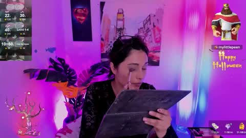 Kyomi online show from November 12, 2025, 2:50 pm