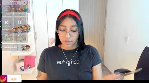 Snapshot of kyy_isa chatting on October 15, 2025, 4:12 am IG online show from October 15, 2025, 4:12 am