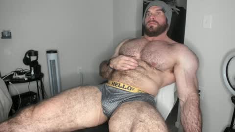 l0v35_2_5p00g3 online show from December 28, 2024, 7:44 am