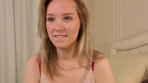 lina online show from October 13, 2025, 9:26 pm