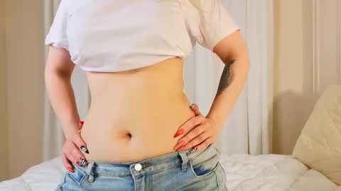 lina online show from October 17, 2025, 10:45 pm