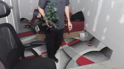 l1v1nth3dr3am online show from November 14, 2025, 4:22 am