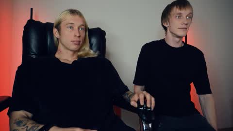 Snapshot of l_adonis_l chatting on October 12, 2025, 3:38 am Adonis online show from October 12, 2025, 3:38 am