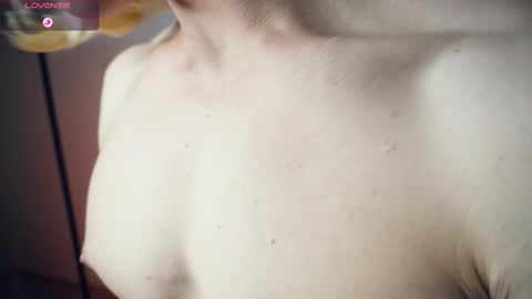 Snapshot of l_adonis_l chatting on October 29, 2025, 6:04 am Adonis online show from October 29, 2025, 6:04 am