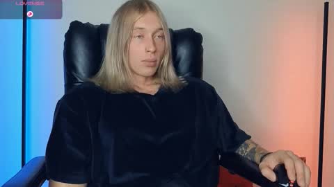 Snapshot of l_adonis_l chatting on November 3, 2025, 6:36 am Adonis online show from November 3, 2025, 6:36 am