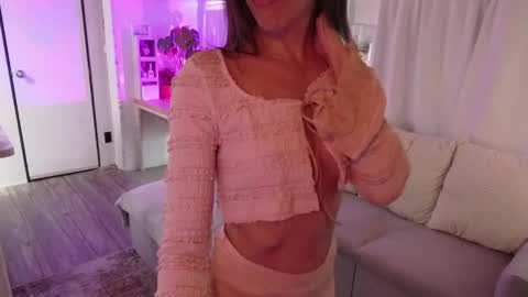  Giselle  online show from April 12, 2026, 6:35 pm