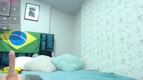 la crespa x online show from February 3, 2025, 12:25 pm