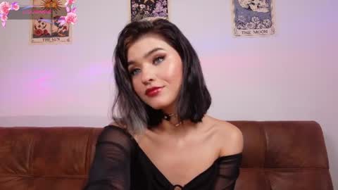 Snapshot of la_diabla_111_ chatting on June 22, 2026, 3:25 am Karime online show from June 22, 2026, 3:25 am