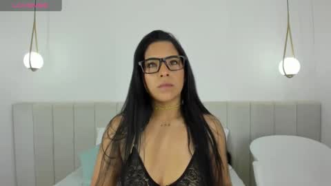 Victoria  online show from February 15, 2025, 8:01 pm