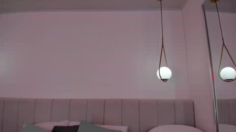 Victoria  online show from March 3, 2025, 8:00 pm