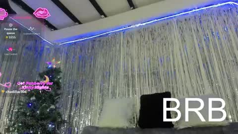 Victoria  online show from December 2, 2025, 1:55 am