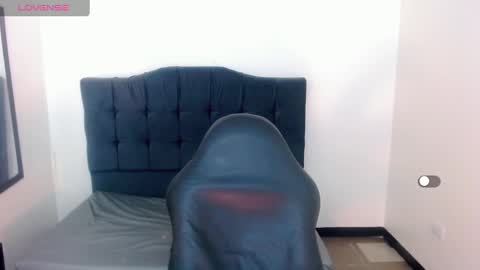 Snapshot of la_ratona_1 chatting on December 24, 2024, 3:16 am AriSaray online show from December 24, 2024, 3:16 am
