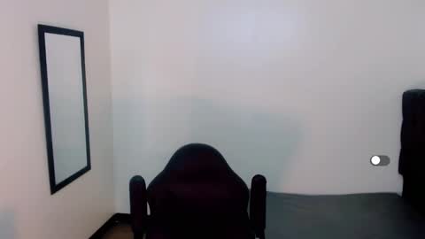 Snapshot of la_ratona_1 chatting on January 15, 2025, 8:26 pm AriSaray online show from January 15, 2025, 8:26 pm