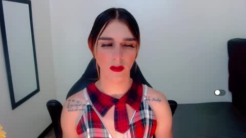 Snapshot of la_ratona_1 chatting on January 22, 2025, 12:16 am AriSaray online show from January 22, 2025, 12:16 am