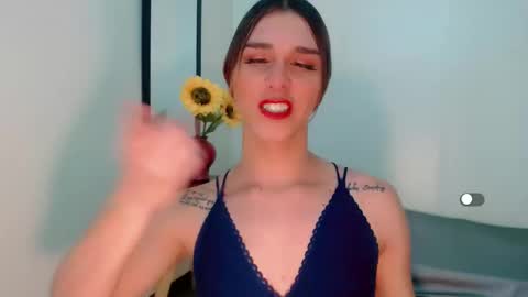 Snapshot of la_ratona_1 chatting on February 7, 2025, 3:23 am AriSaray online show from February 7, 2025, 3:23 am