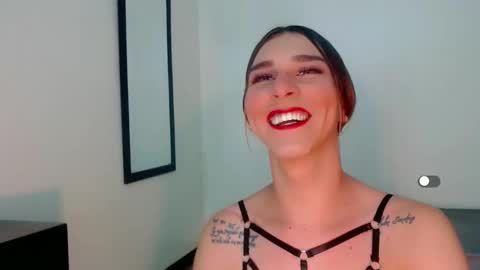 Snapshot of la_ratona_1 chatting on February 8, 2025, 12:38 am AriSaray online show from February 8, 2025, 12:38 am