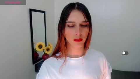 Snapshot of la_ratona_1 chatting on February 9, 2025, 1:11 am AriSaray online show from February 9, 2025, 1:11 am