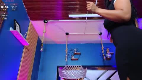 Cris  online show from October 11, 2025, 11:53 am