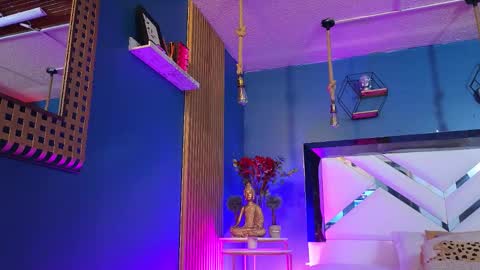 Cris  online show from March 16, 2026, 11:25 am