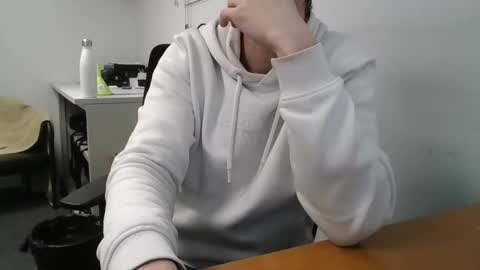 labelette007 online show from February 6, 2026, 9:34 am