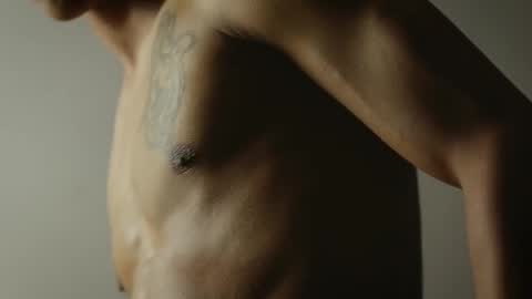 labrinthteasing online show from October 13, 2025, 12:27 pm