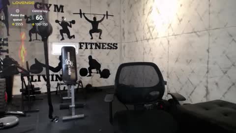 labrinthteasing online show from November 17, 2025, 12:22 pm