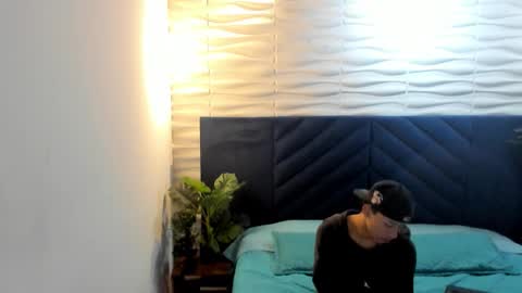 labrinthteasing online show from March 15, 2026, 12:11 pm