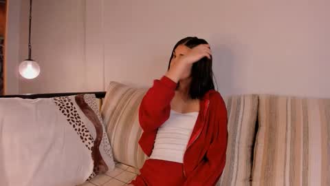 Mai online show from September 26, 2025, 4:33 pm