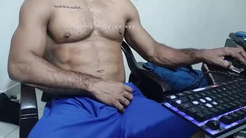 Snapshot of lacasadelosmunecosbq chatting on October 27, 2025, 4:27 am Bruno Smith online show from October 27, 2025, 4:27 am