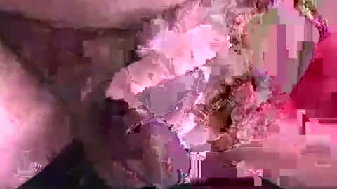 lacharcute online show from October 15, 2025, 1:33 pm