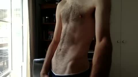 Sims online show from January 26, 2025, 2:35 am